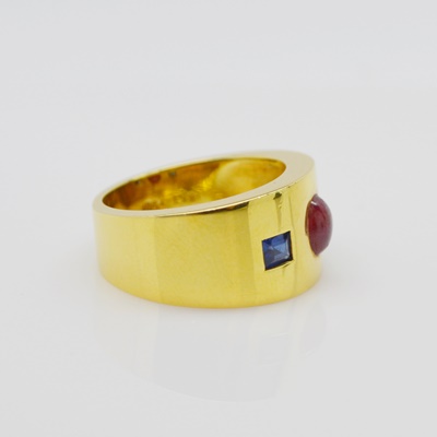 Raul Haas 18K Yellow Gold 1.26 CTS Ruby and Sapphire Ring