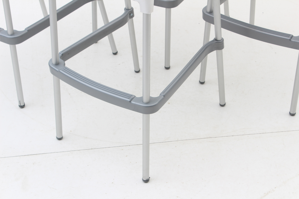 Tensai "Martin" White Outdoor Bar Stools