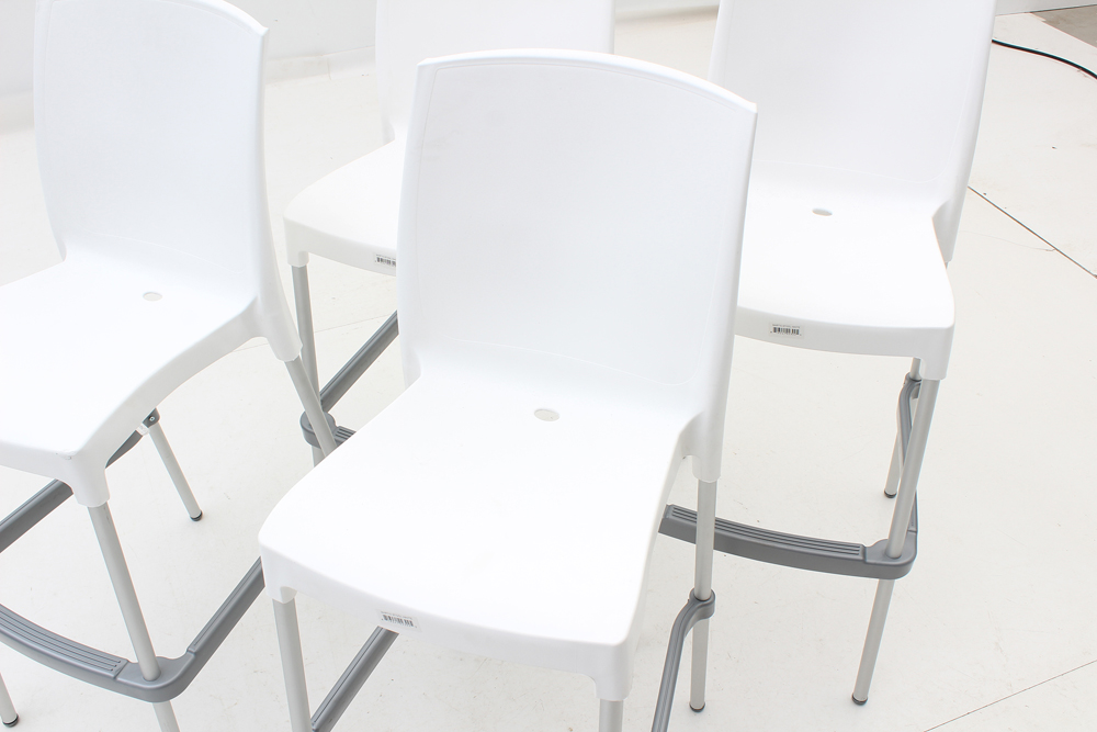 Tensai "Martin" White Outdoor Bar Stools