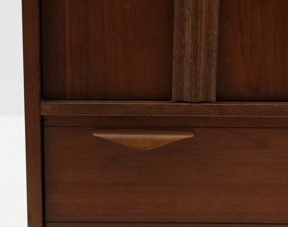 Mid Century Modern Dresser by Kroehler