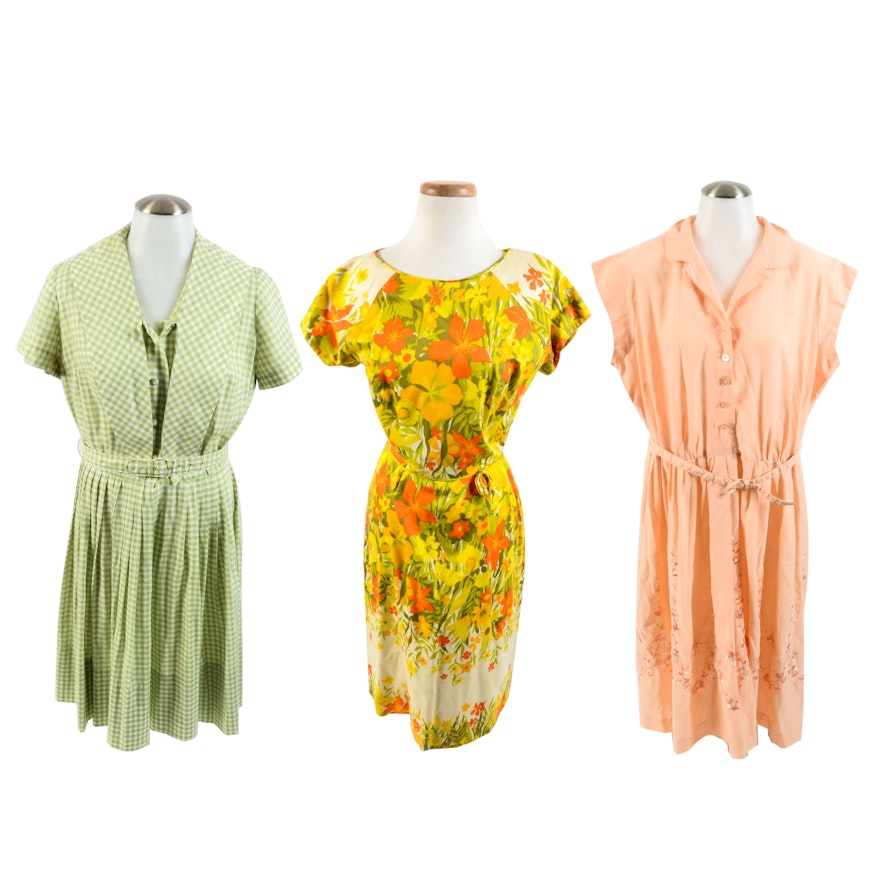 Vintage Short-Sleeved Dresses