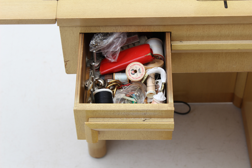Mid-Century Blonde Singer Sewing Table