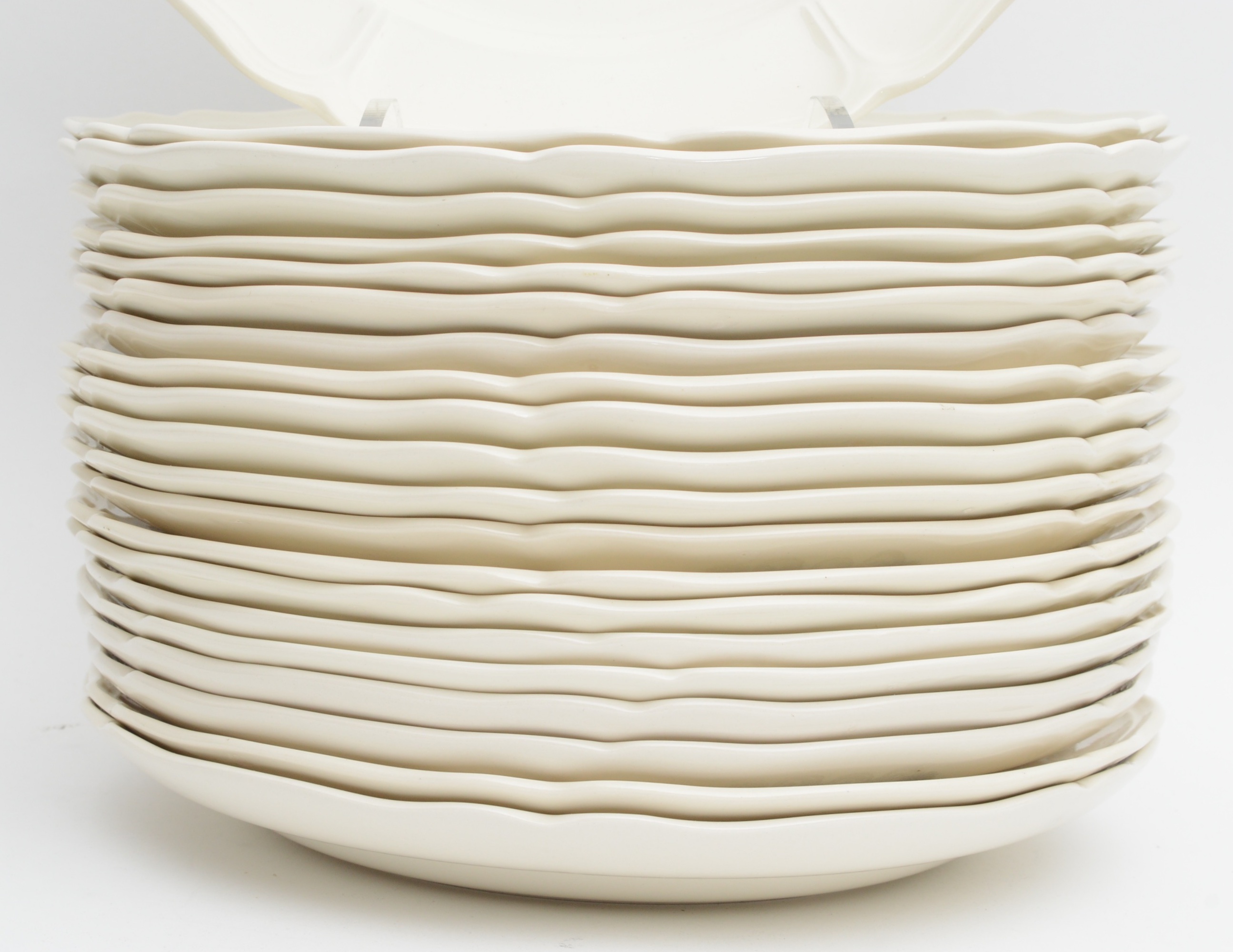 Extensive Set of Twenty-Two Caroline Williams Cincinnati Plates