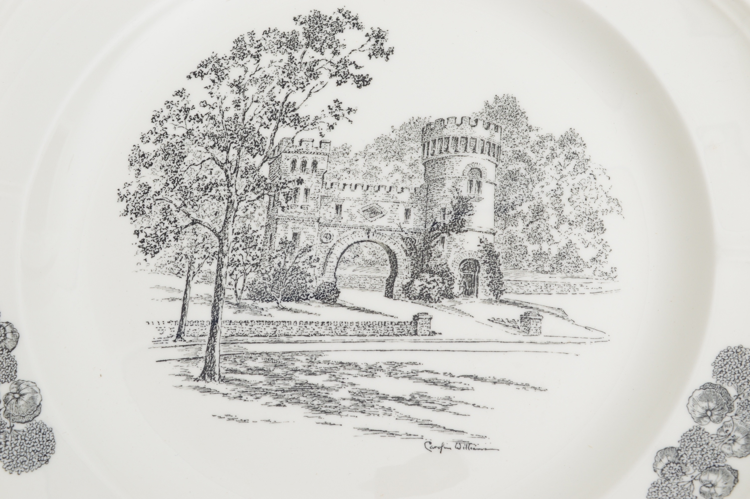 Extensive Set of Twenty-Two Caroline Williams Cincinnati Plates