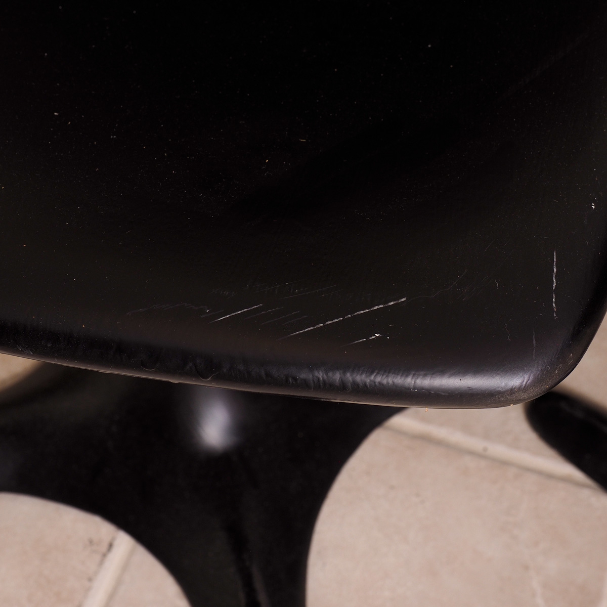 Mid Century Modern Style Tulip Table and Six Chairs