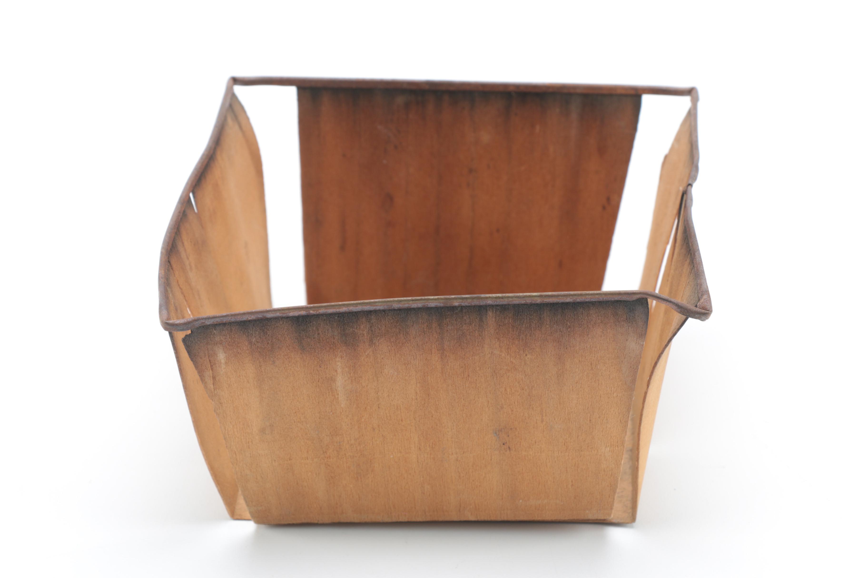 Vintage Kitchenware Including Cast Iron Cornbread Pan