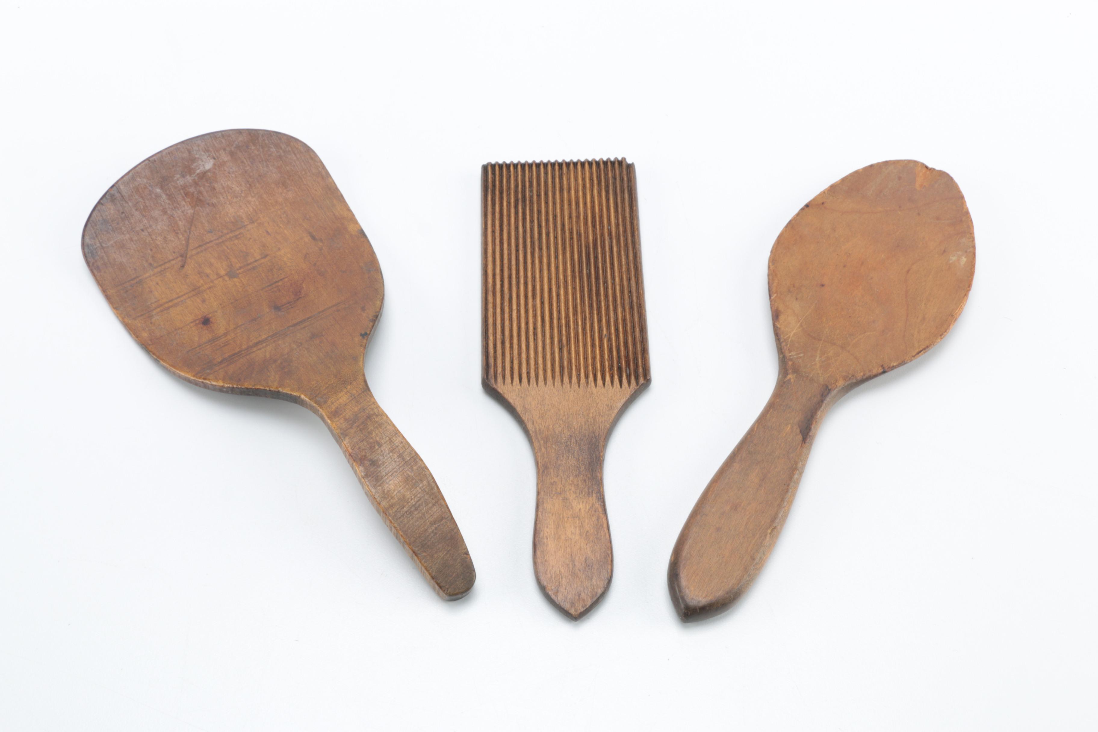 Vintage Kitchenware Including Cast Iron Cornbread Pan