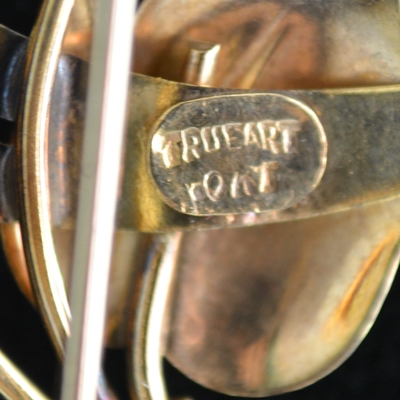 10K Yellow Gold Moonstone Floral Brooch