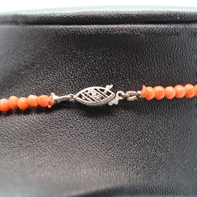 10K White Gold Clasp Graduated Coral Bead Necklace