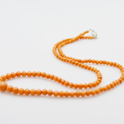 10K White Gold Clasp Graduated Coral Bead Necklace