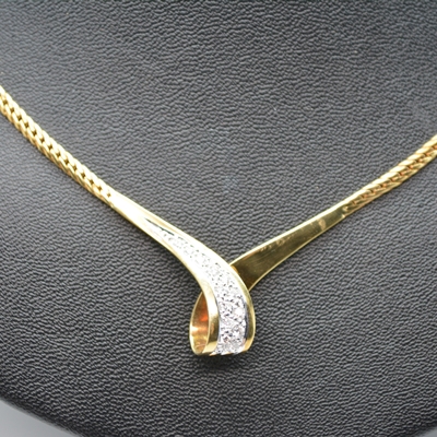 18K Yellow Gold Diamond Necklace