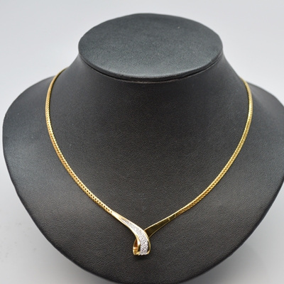 18K Yellow Gold Diamond Necklace