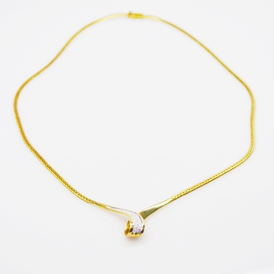 18K Yellow Gold Diamond Necklace