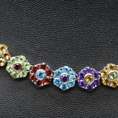 14K White Gold Gemstone Floral Necklace