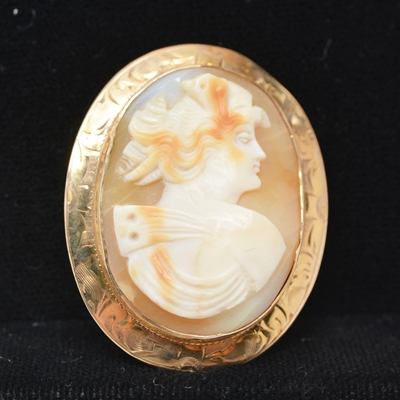 Victorian 10K Yellow Gold Shell Cameo Brooch/Pendant