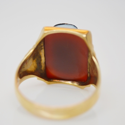 Antique 10K Yellow Gold, Sardonyx and Onyx Commesso Cameo Men's Ring