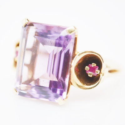 14K Yellow Gold 10.01 CTS Amethyst and Ruby Lily Motif Ring