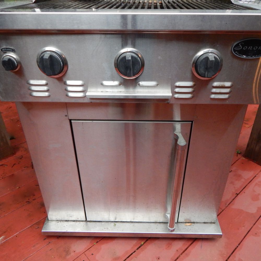 Sonoma Platinum Edition Stainless Steel Gas Grill