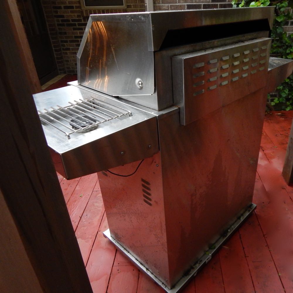 Sonoma Platinum Edition Stainless Steel Gas Grill