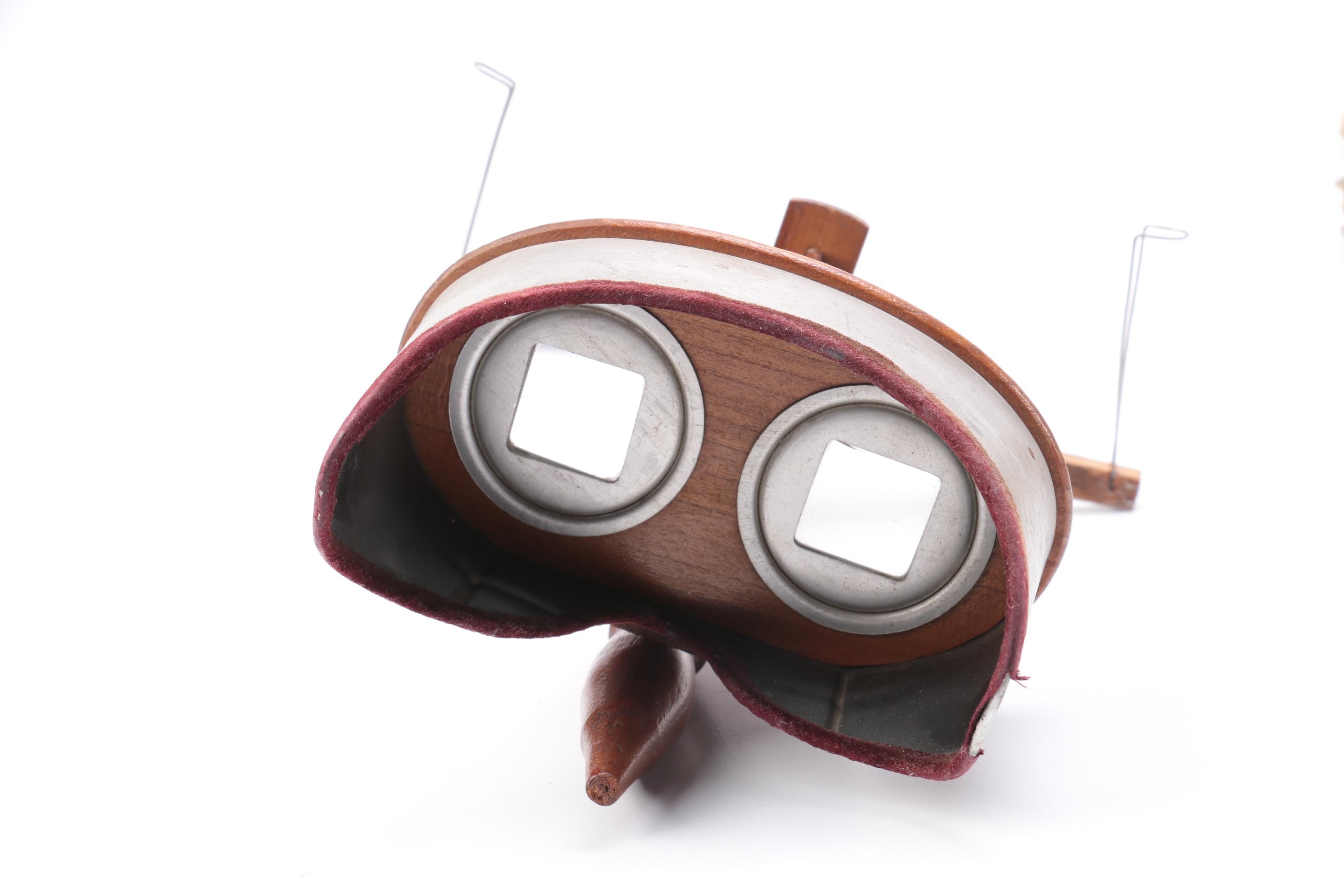 Vintage Underwood & Underwood Stereo Viewer With Cards