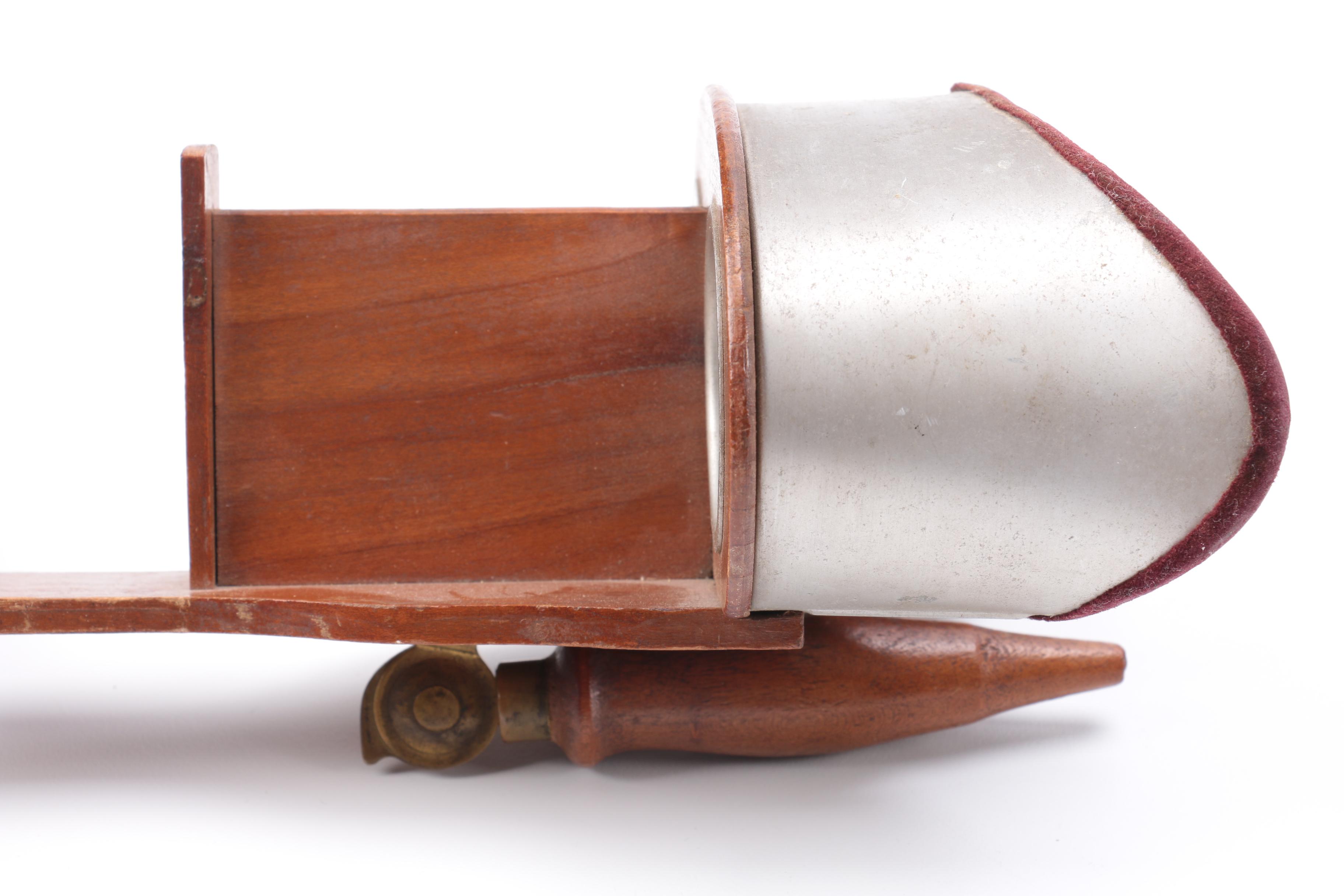 Vintage Underwood & Underwood Stereo Viewer With Cards