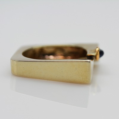 14K White Gold Sapphire Ring