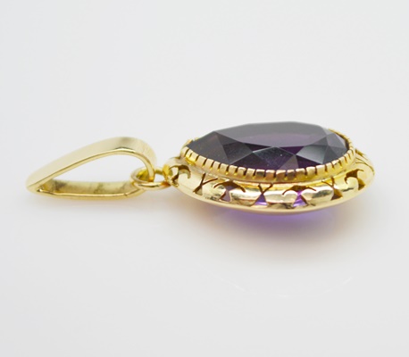10K Yellow Gold 11.83 CTS Amethyst Pendant