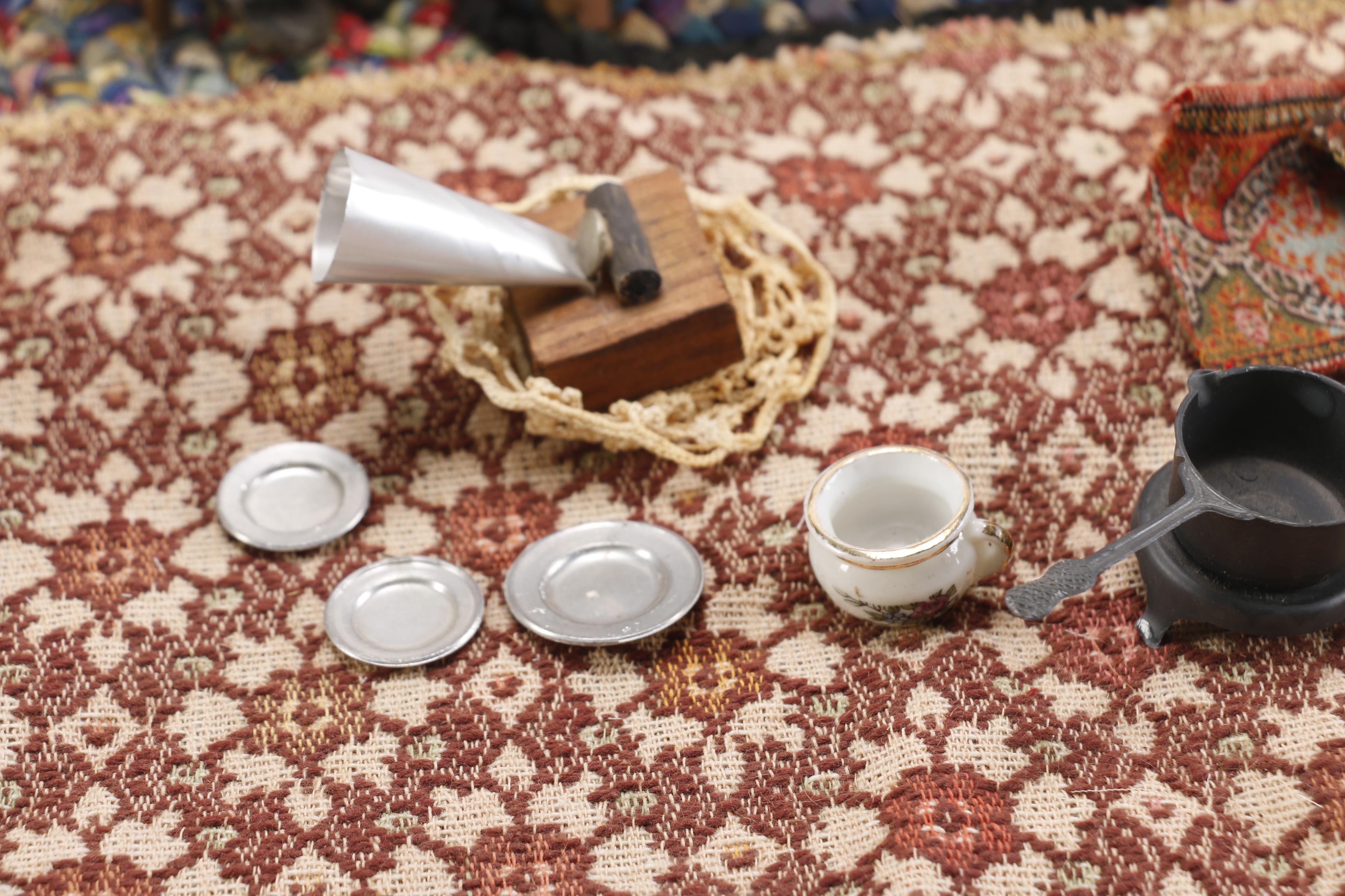 Dollhouse Accessories and Dolls