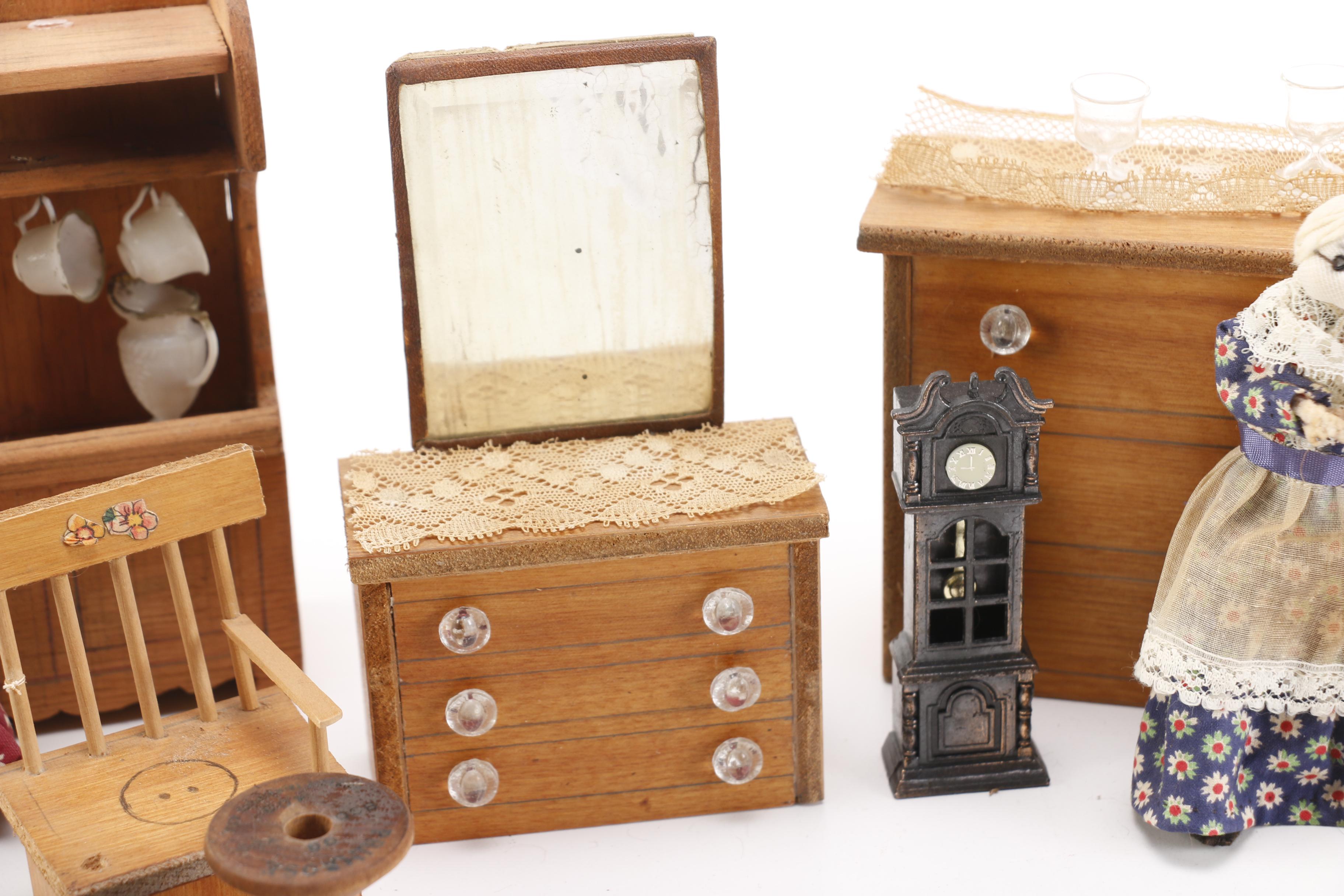 Dollhouse Accessories and Dolls