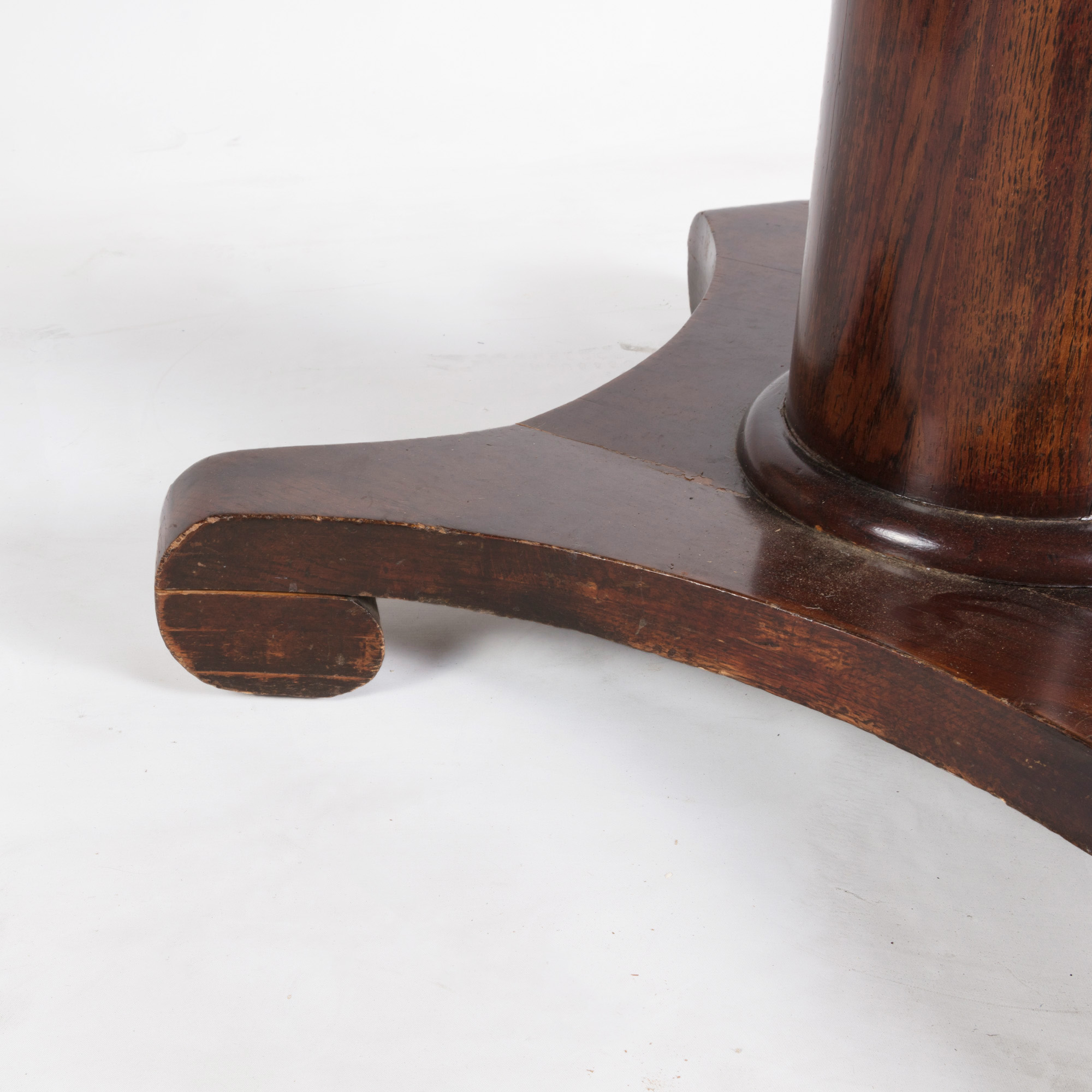 Vintage Oak Pedestal Dining Table by Walter of Wabash