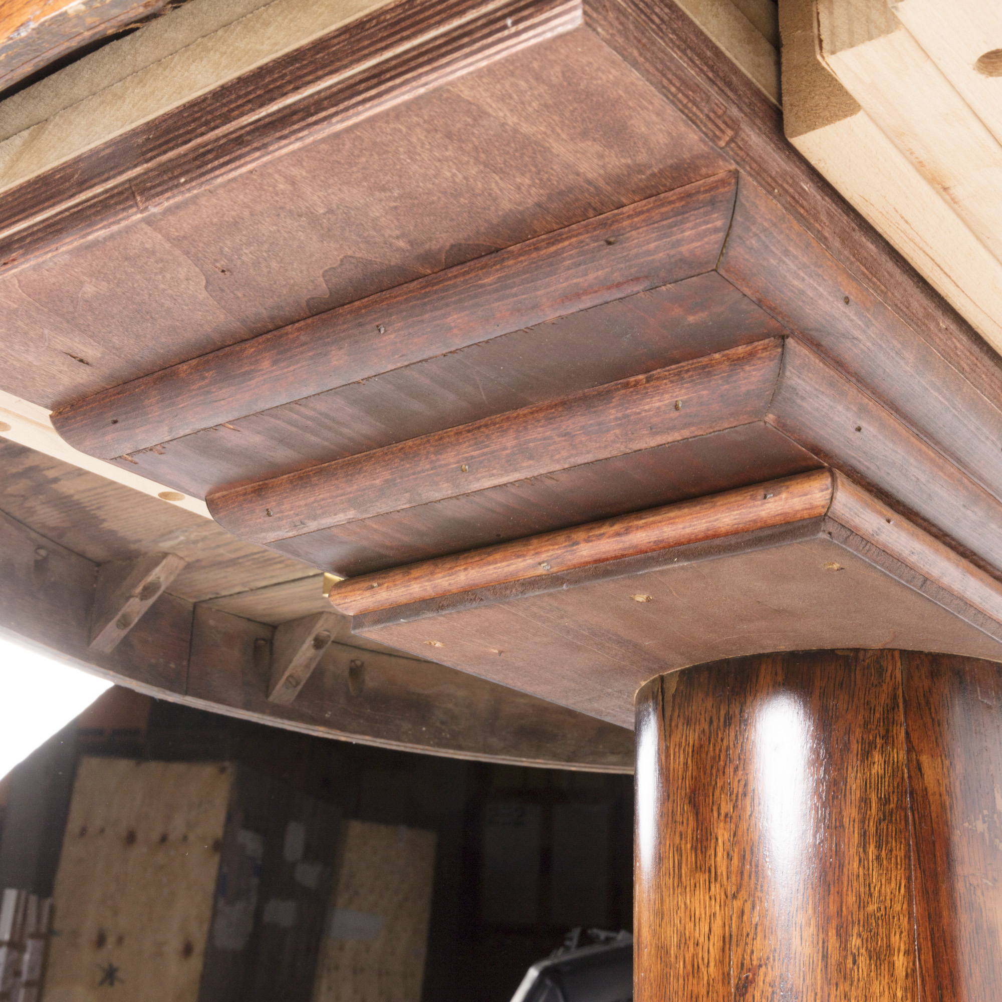 Vintage Oak Pedestal Dining Table by Walter of Wabash