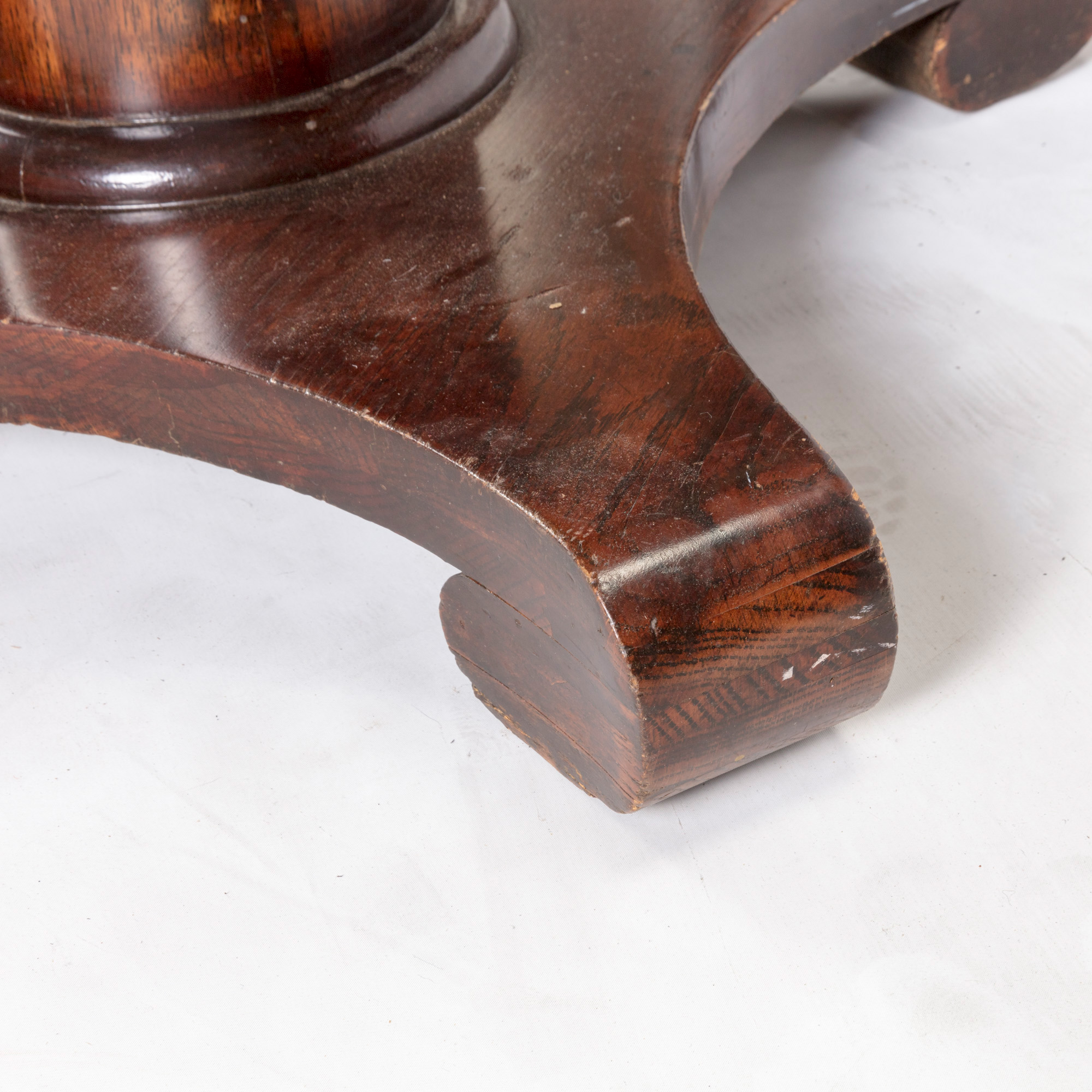 Vintage Oak Pedestal Dining Table by Walter of Wabash