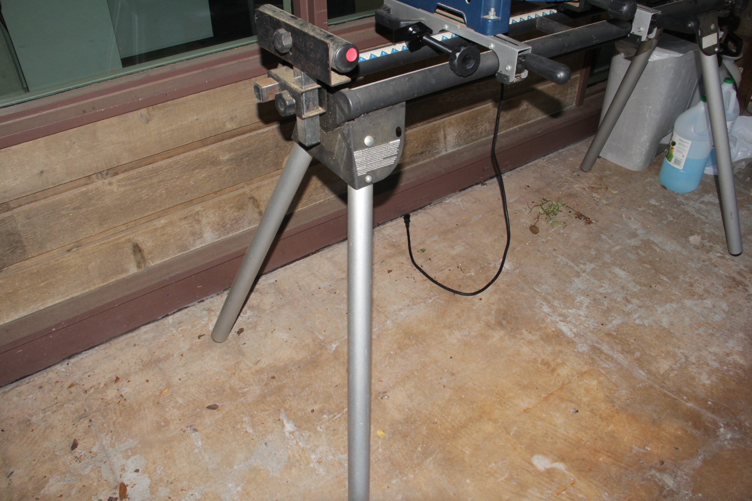 RYOBI 10" Compound Miter Saw