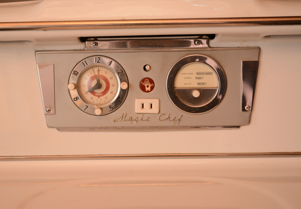 Vintage Circa 1940 Magic Chef Stove