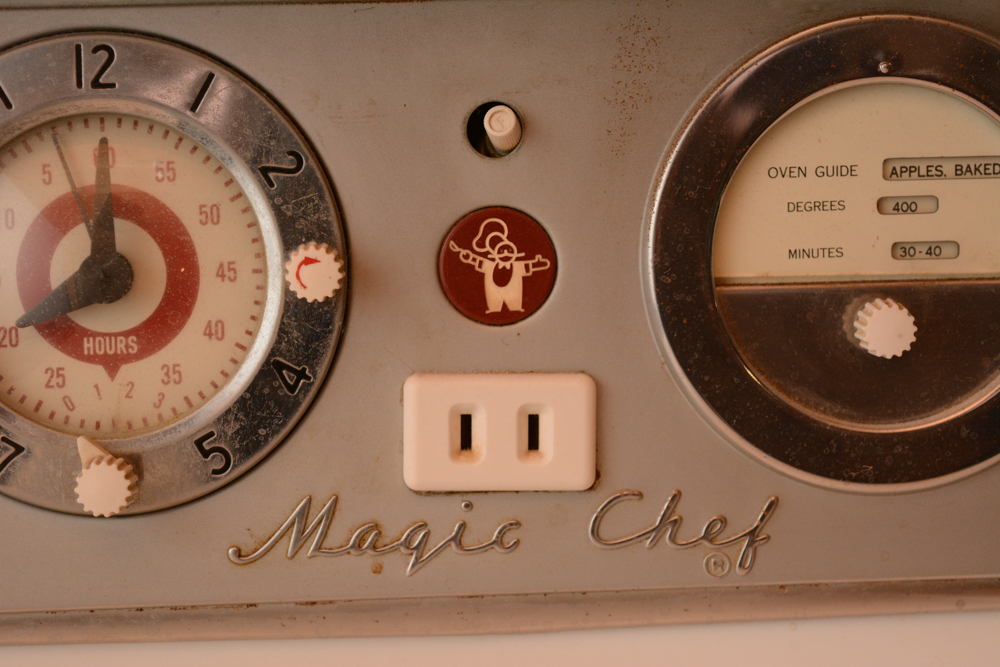 Vintage Circa 1940 Magic Chef Stove