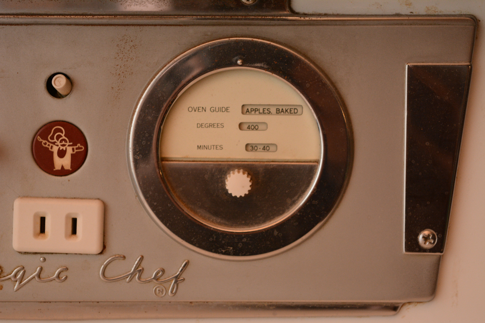 Vintage Circa 1940 Magic Chef Stove