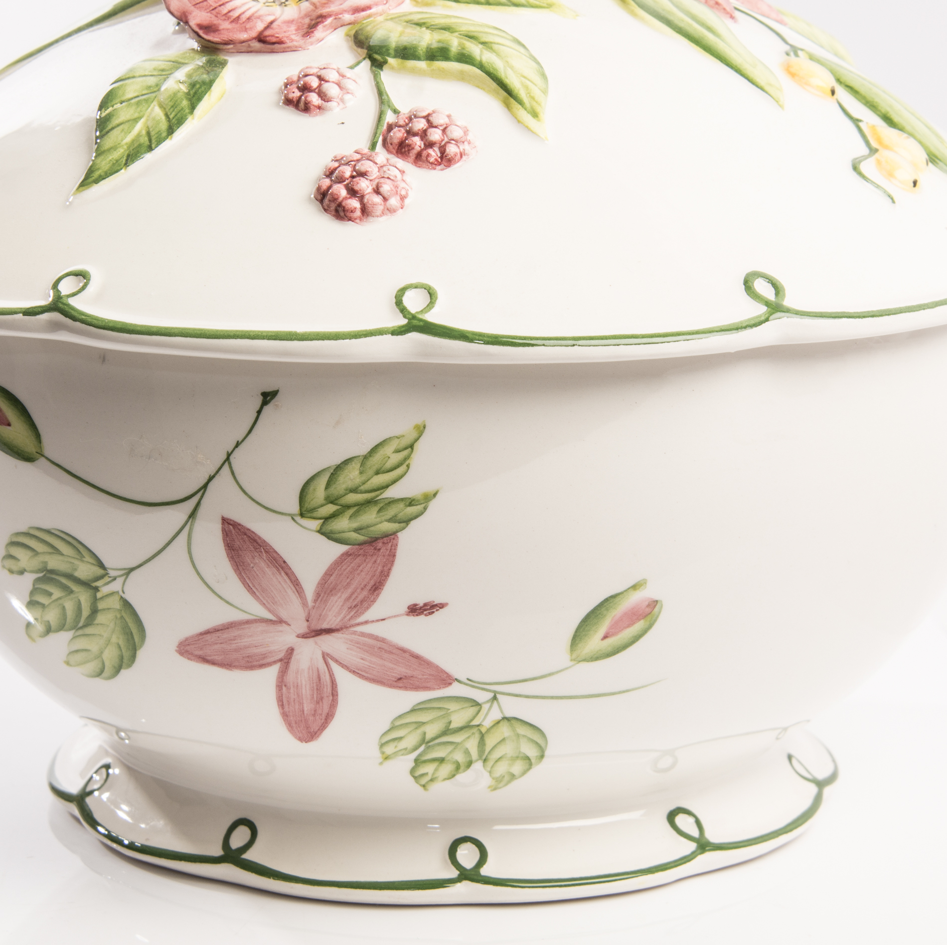 Vietri "Paradiso" Covered DIsh