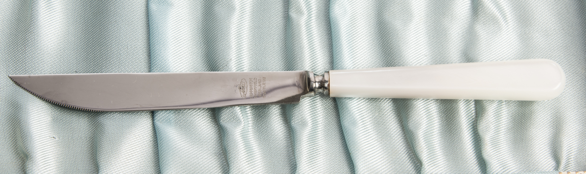 Sheffield Mother of Pearl Knife Set