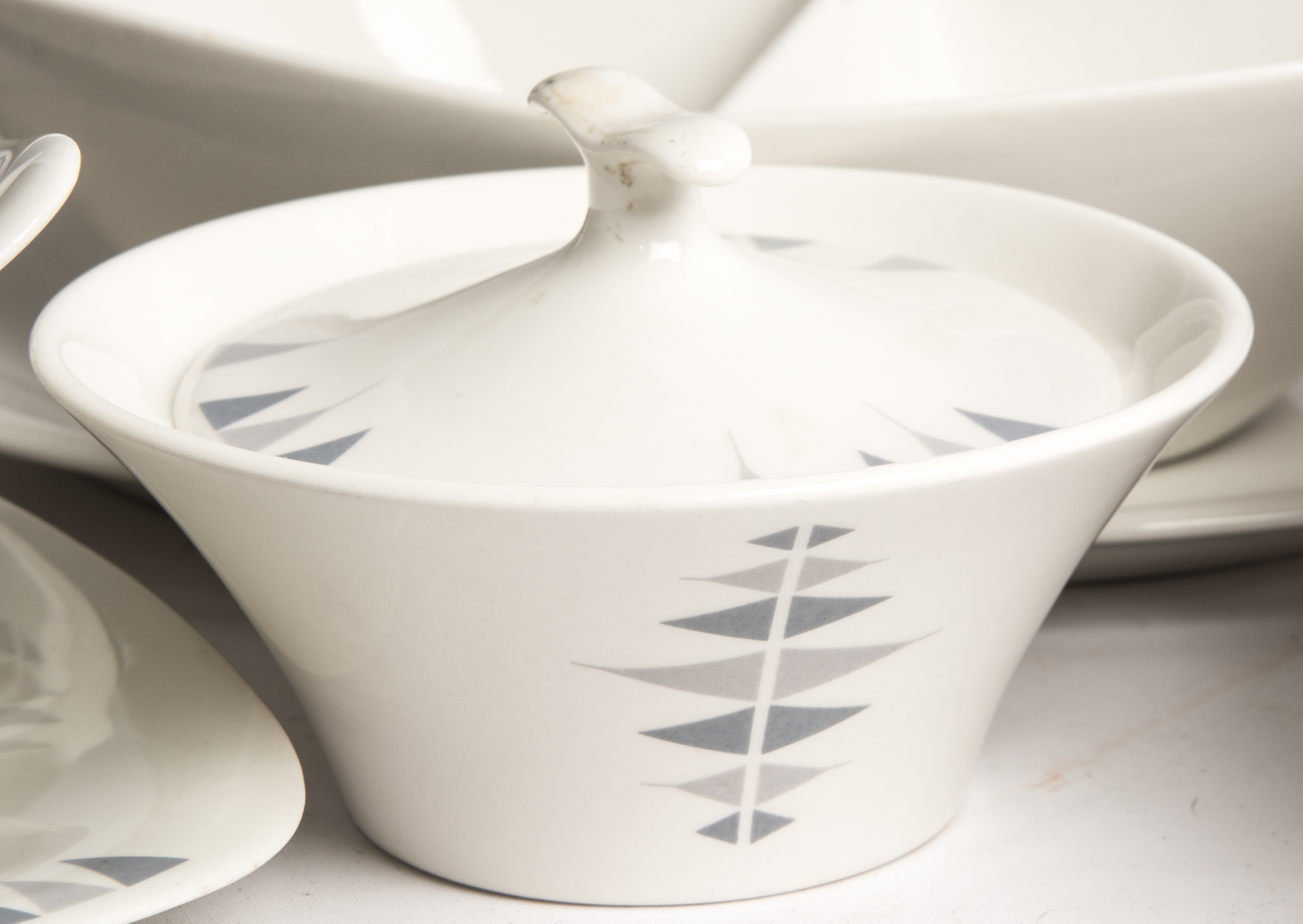 Iroquois "Pyramids" Serving Pieces