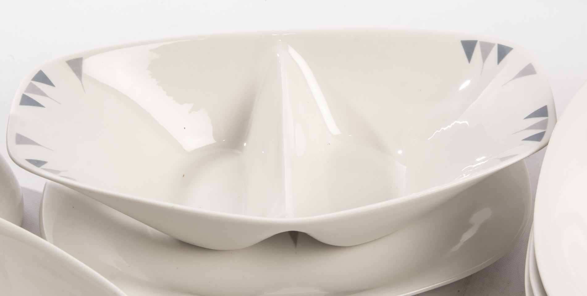 Iroquois "Pyramids" Serving Pieces