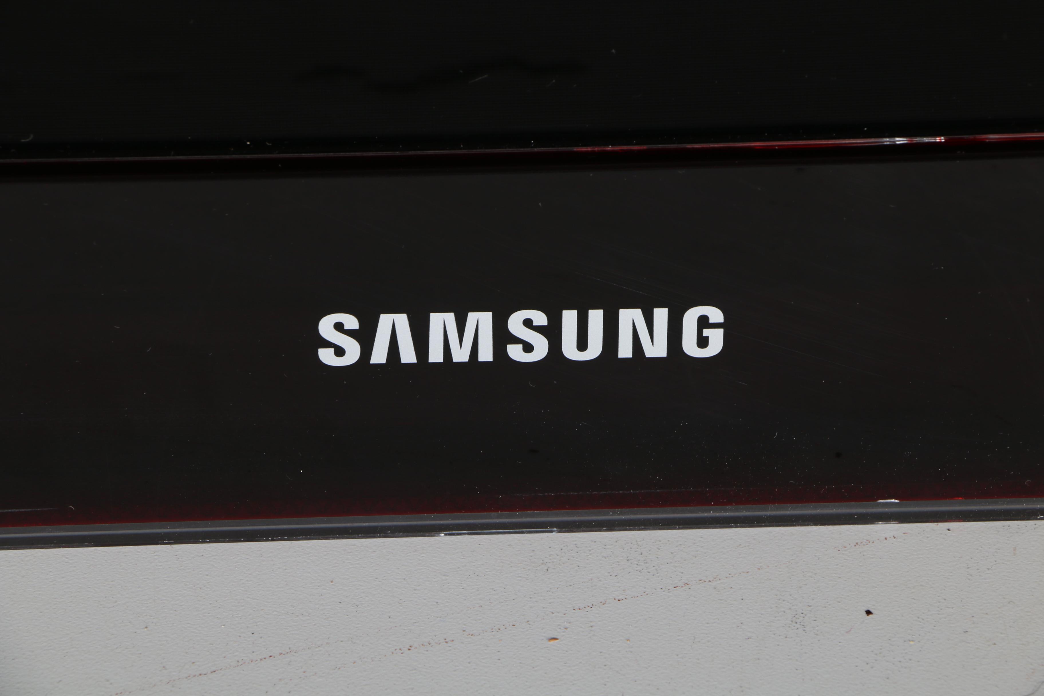 Samsung 52" Flat Screen Television