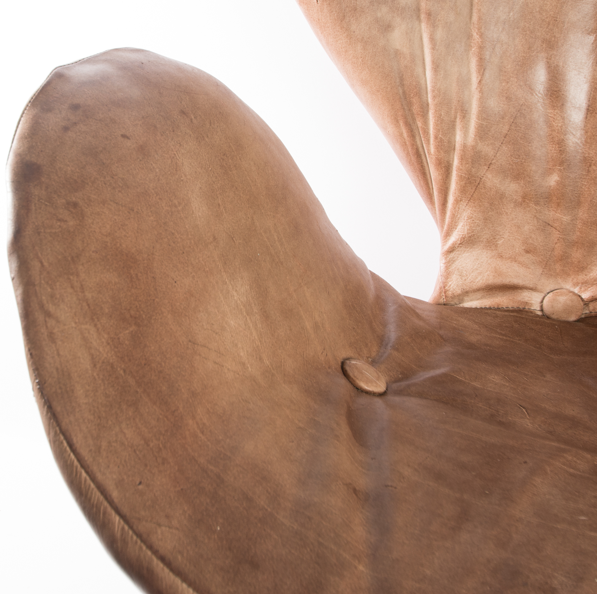 Swan Chair Designed by Arne Jacobsen Fritz Hansen