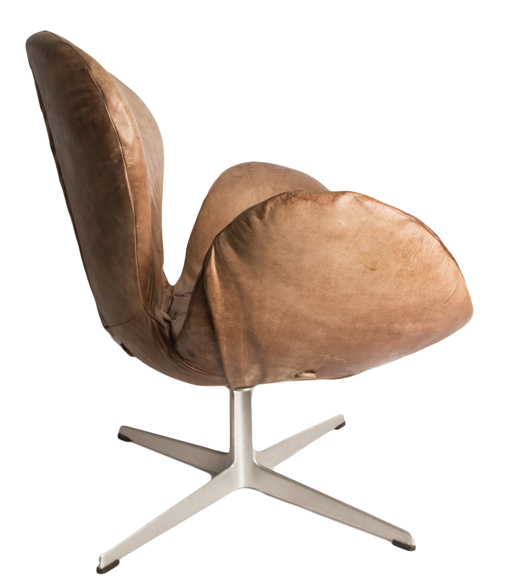 Swan Chair Designed by Arne Jacobsen Fritz Hansen