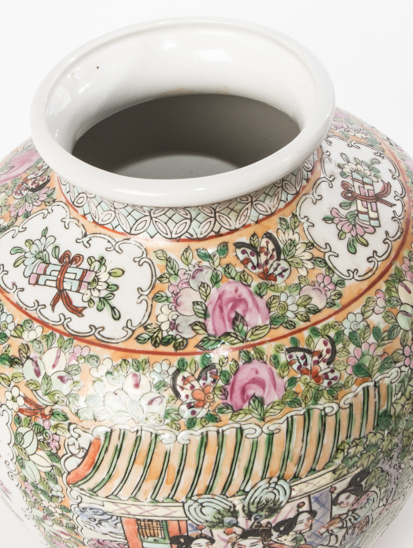 Chinese Rose Medallion Vases