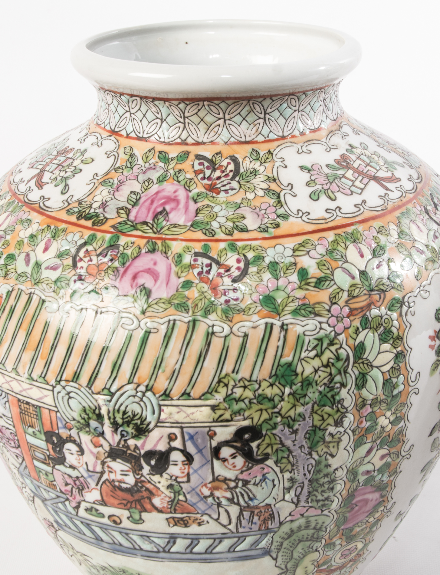 Chinese Rose Medallion Vases
