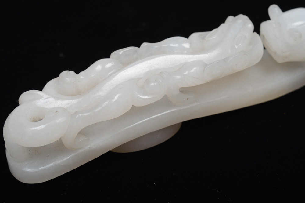 A Fine Chinese White Jade Carved Dragon Belt Hook