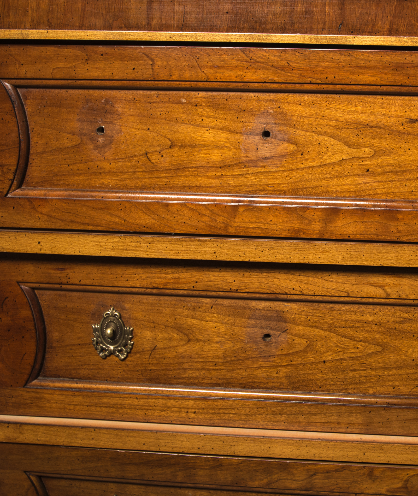 Thomasville Hollywood Regency Style Dresser