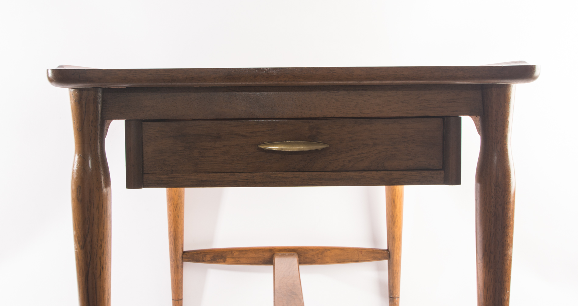Mid-Century End Table by Hammary