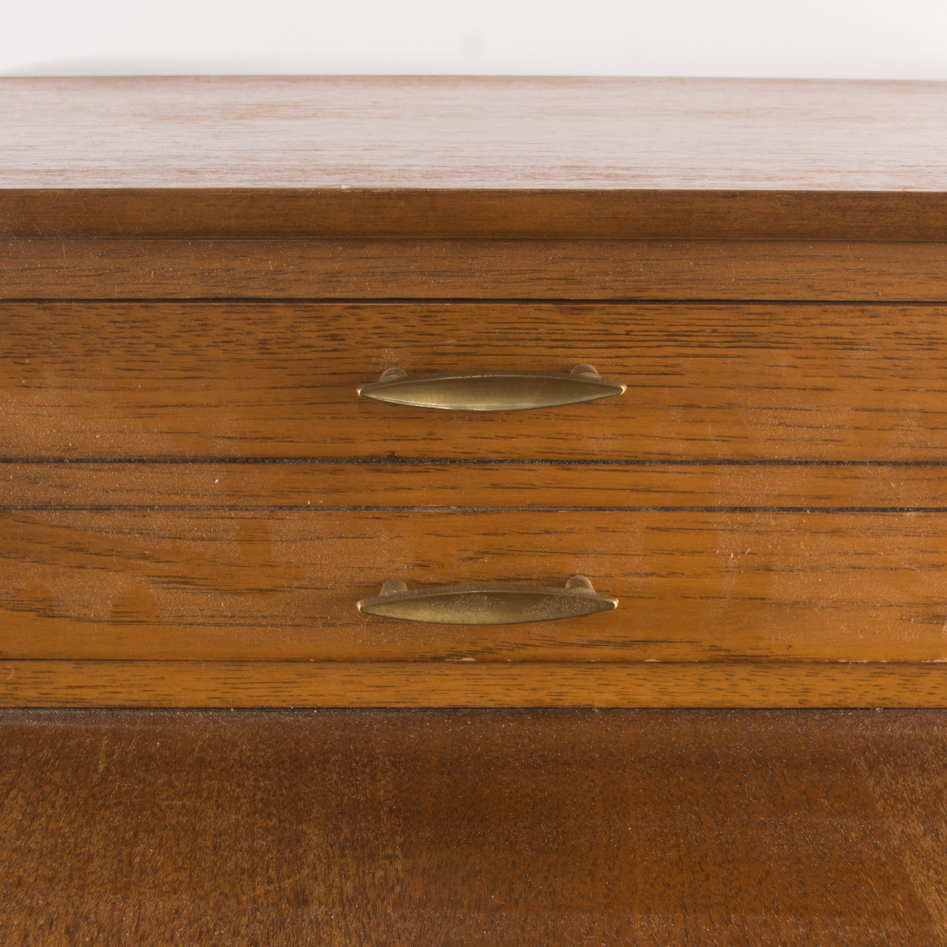 Mid-Century End Table by Hammary