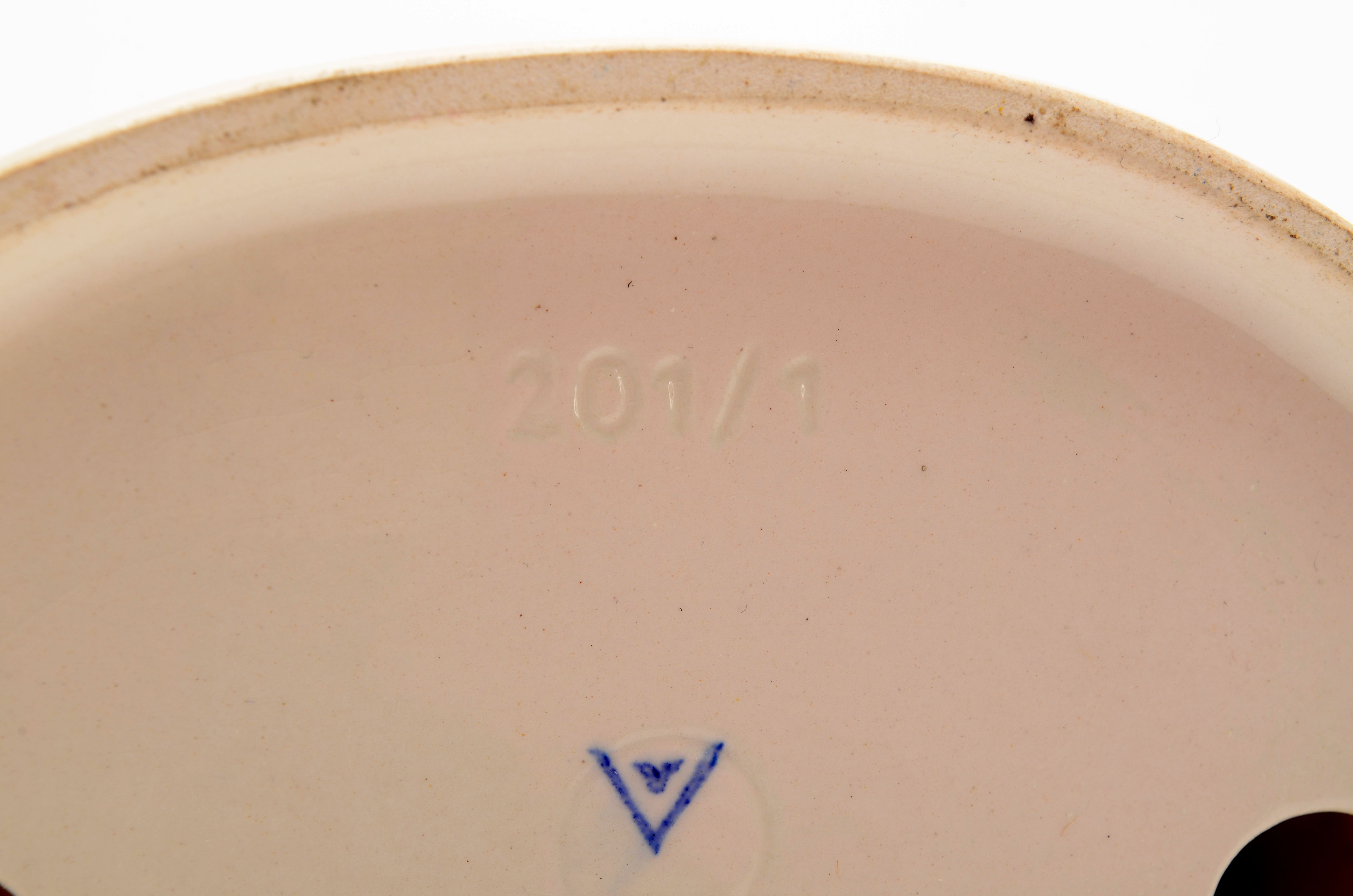 M.I. Hummel by Goebel "Retreat to Safety" Figurine